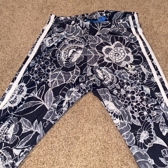 •ADIDAS• - Picture 7 of 13